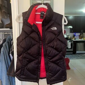 The North Face Women's plum Puffer Vest